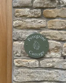Peregrine Cottage in Castle Ashby Village - Image 2