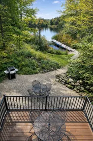 Little Longbow Lakefront Chalet - Image 5