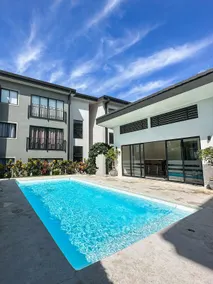 Luxury Apt 5 m SJO FreeParking Pool 24/7 Security - Image 3