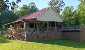 Little Creek Cottage on Lake Martin - Image 2