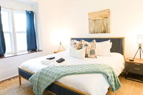 Historic Brownstone-Mt Adams-Perf for Weddings! - Image 4