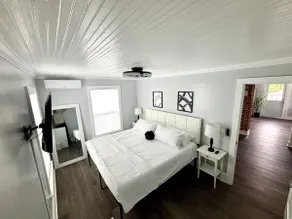 Serenity Flat Downtown - Image 3