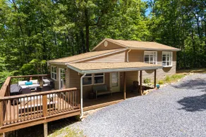 Cozy 2-BR Shenandoah Cottage, Pet Friendly - Image 4
