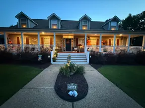 Sleeps 7• 3 miles to Colonial Williamsburg - Image 3