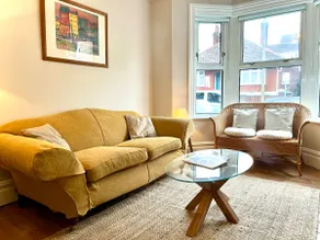 Little Wight House - Refurbished+2 Mins to High St - Image 5