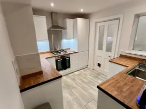 Little Wight House - Refurbished+2 Mins to High St - Image 4