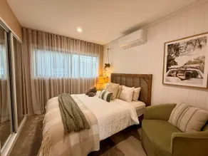 The Loft / Luxurious 2 Bed Abode / Walk to Marina - Image 5