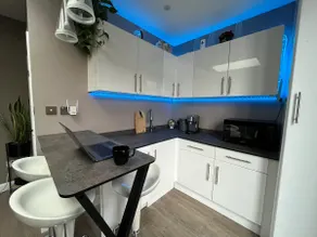 Private Modern Studio Retreat - Image 4