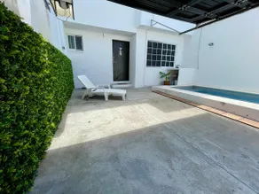 House with a private pool, steps from the sea and WTC - Image 2