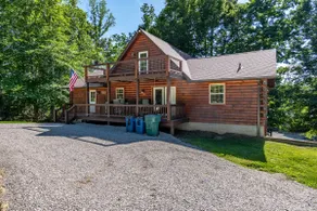 Spacious Retreat on Dale Hollow! Walking distance to Safe Harbor Wisdom Dock. - Image 3