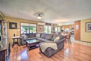 Hugo Home, Direct Lake Access & Private Dock! - Image 5