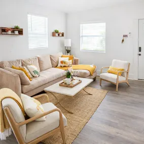 Modern Historic Charm | 7 Mins to Choctaw Casino - Image 2