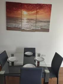 Bermstone keynest's Premium flat wit balcony&views - Image 3