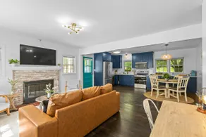 Camilas House - Image 2