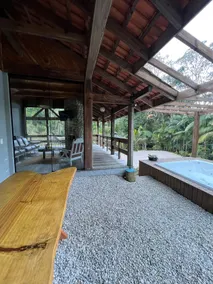 House surrounded by nature! - Image 4