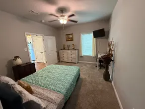 Stylish 1BR 2 Beds Near VSU SGMC Wild Adveture - Image 2
