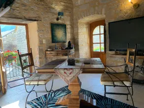Private suite with outdoor heated bath - Image 5