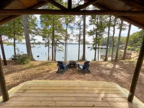 Cozy Cedar Waterfront Cabin 10 on Toledo Bend - Image 2
