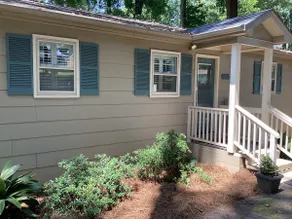 Cozy 3 bedroom cottage on Lake Bowen - Image 2
