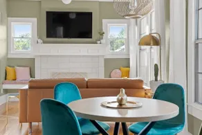 Your World Cup Nest | Hip Dallas Stay Near Bishop - Image 5