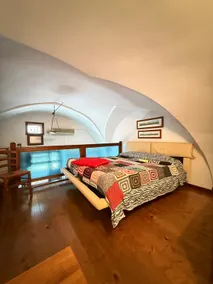 The Glass Bridge Home - Image 4