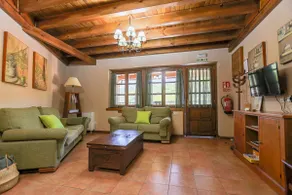 A rural house with a terrace and mountain views - Image 4