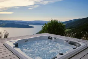 Panoramic hideaway on Lake Zug with optional spa - Image 2