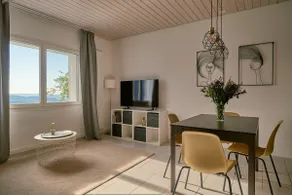 Panoramic hideaway on Lake Zug with optional spa - Image 5
