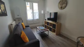 276 | Cozy, close to the beach, downtown, autonomous. - Image 4