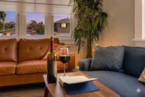 King Bed, Walk2Dtown, 2 Bathrooms + Fireplace - Image 3