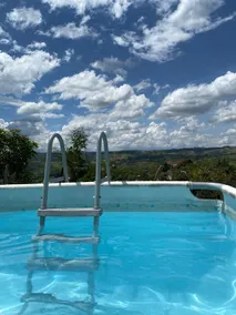 Estate with private pool and natural view - Image 3