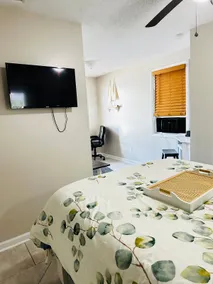 Cozy Guest Home- Pet friendly - Image 4