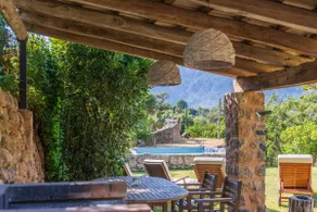 Beautiful house with mountain views - Image 4