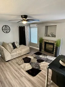 Beautiful suite with a separate entrance - Image 3