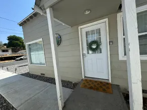 Lovely 3 bedroom 2 bath house . - Image 2