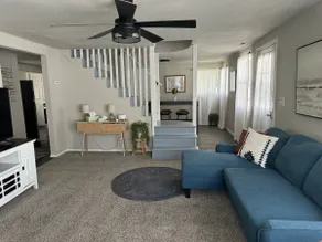 Lovely 3 bedroom 2 bath house . - Image 4