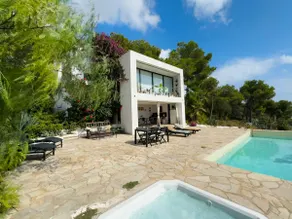 Apartment w jacuzzi, pool, solarium - Image 5