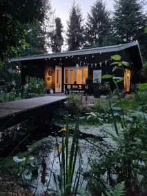 Spacious 4-bedroom vacation home|veranda|garden|privacy! - Image 3