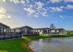 Platinum 4 berth Lodge - Image 3