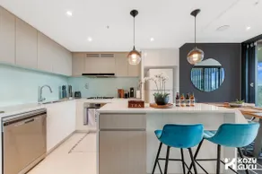 KozyGuru | Wentworth Point | 2 Beds stylish APT - Image 4