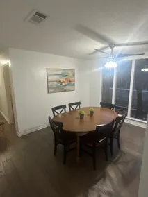 Central & spacious 3bed Near Airport & Downtow - Image 4