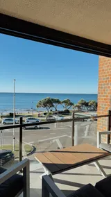 Ocean View Shan-Delle Apartment - Image 2