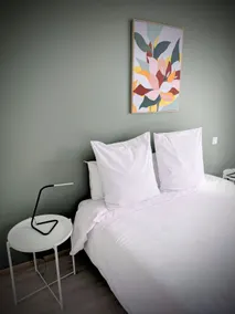 Room in an accommodation area - Image 5