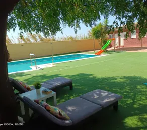 Fully equipped villa with a pool and large porch - Image 5