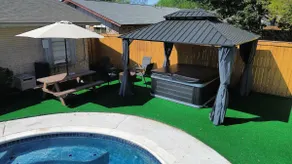Holiday 4BR 2BA Home with Pool, Hot Tub, Fire Pit - Image 2