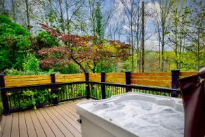 Quirky Fun Chalet near SNP, Skiing, and Wineries - Image 4