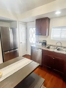 15 minutes to Quincy! - 3 bedroom/2 Full Bath - Image 5