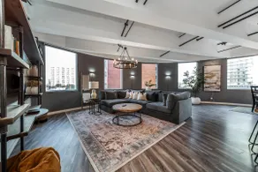 The Loft on Jasper Ave King bed AC & UG Parking - Image 2