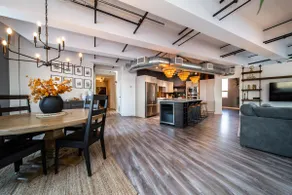 The Loft on Jasper Ave King bed AC & UG Parking - Image 3