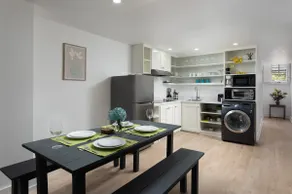 Apt 5, lovely 2 bedroom near the beach - Image 4